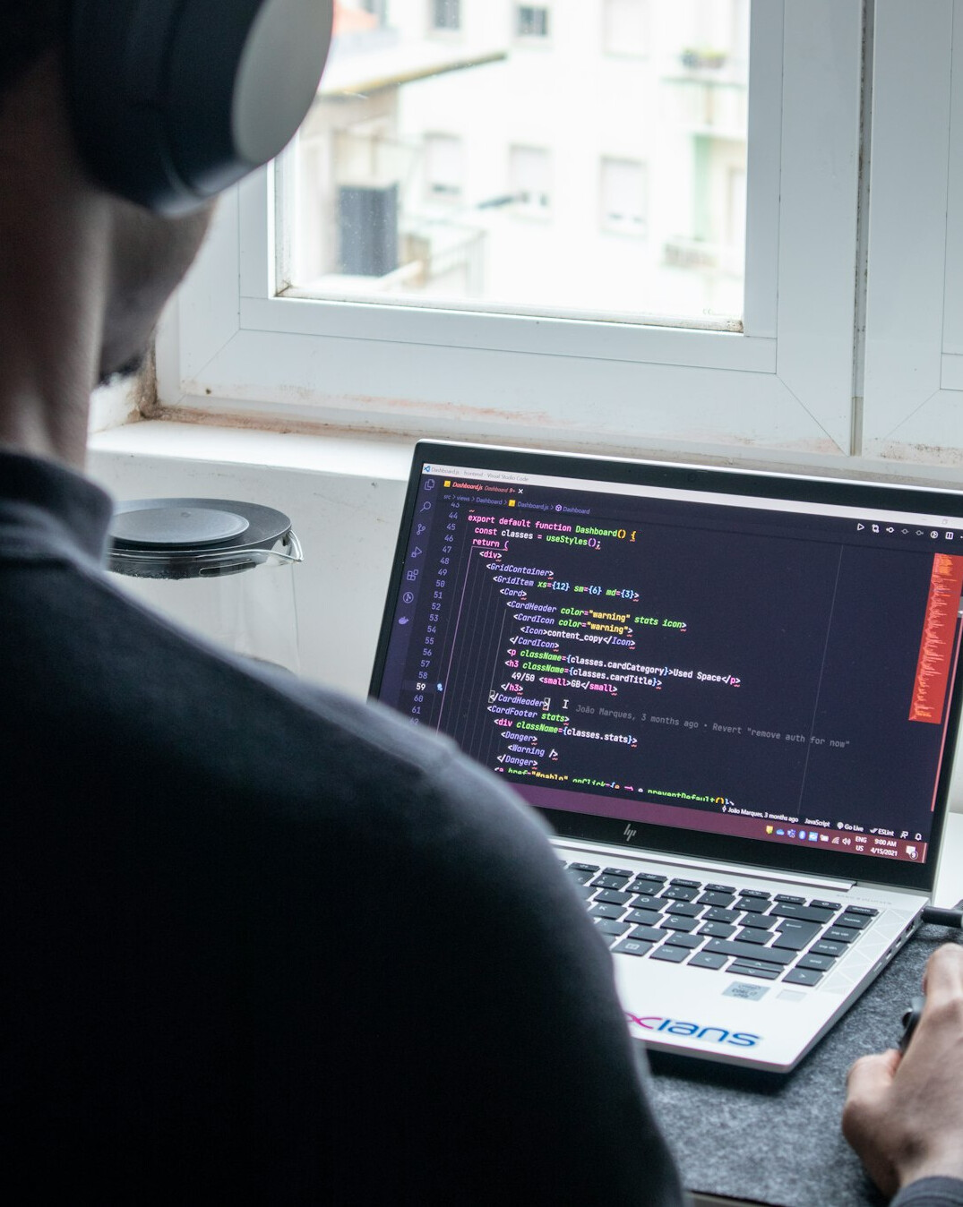 developer solving problem